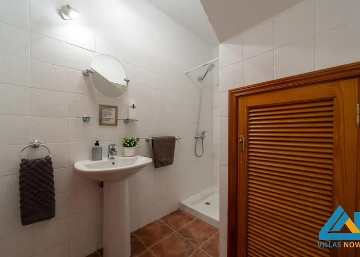 וילה 104 - Elise Present By Now Ltd