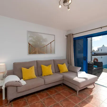 104 - Elise Present By Now Ltd Villa Playa Blanca