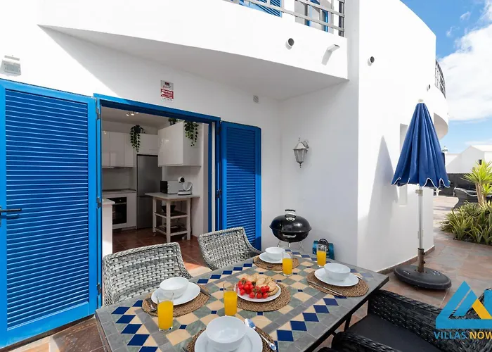 104 - Elise Present By Now Ltd * Playa Blanca (Lanzarote)