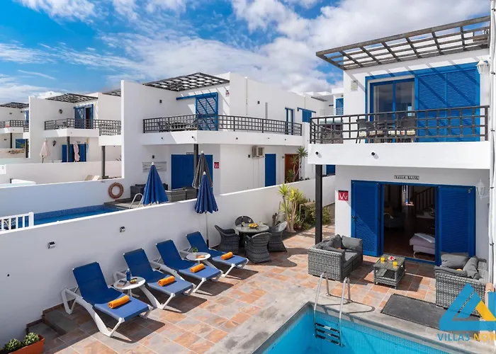 104 - Elise Present By Now Ltd Villa Playa Blanca (Lanzarote)